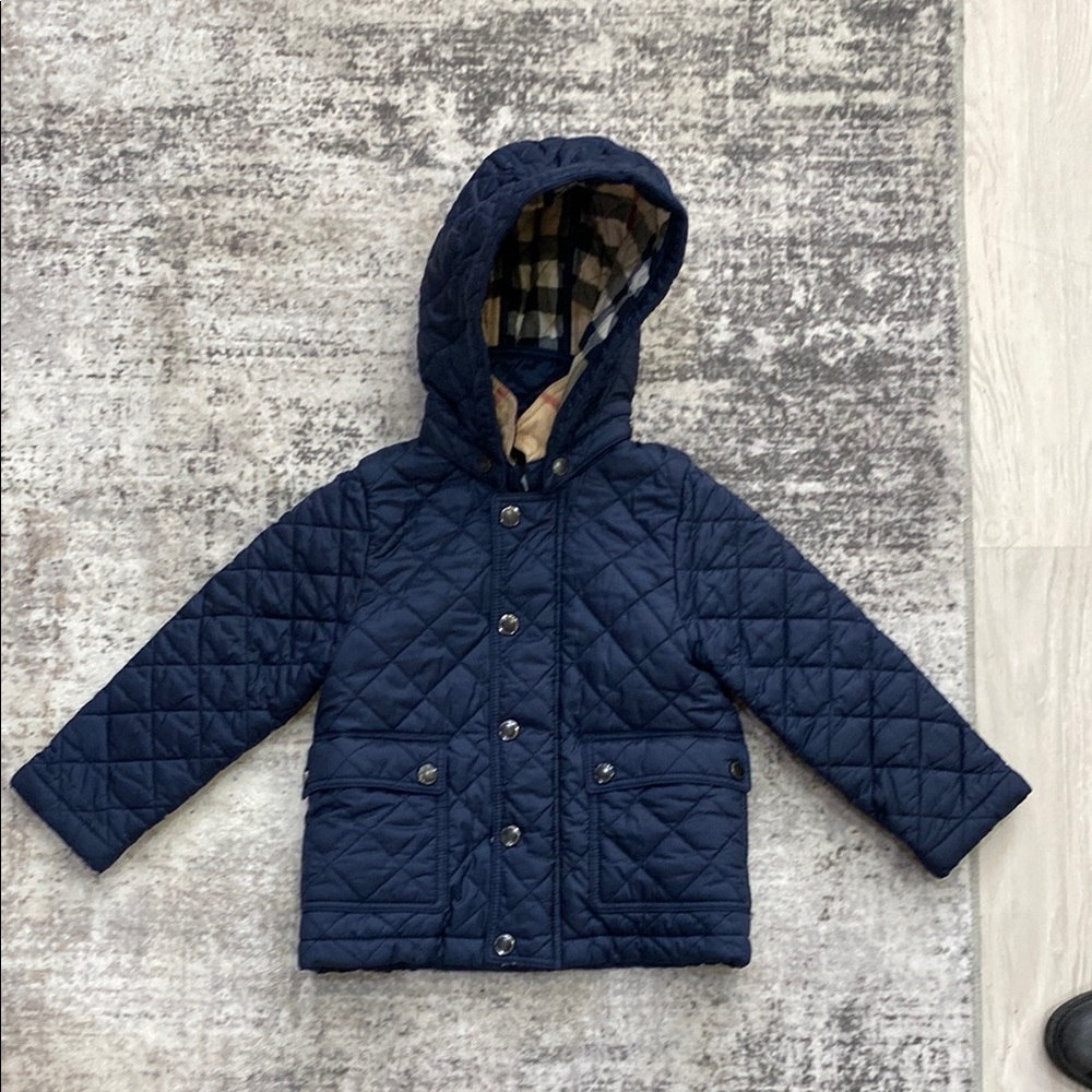 BURBERRY QUILTED CHILDRENS NAVY JACKET. SIZE 2T. NWOT. 💙